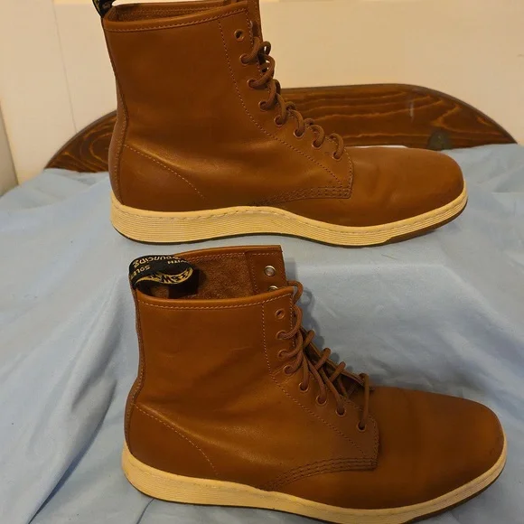 Dr Marten's Newton Oak Brown Leather Men's Boots Sz 13 - Picture 2 of 6